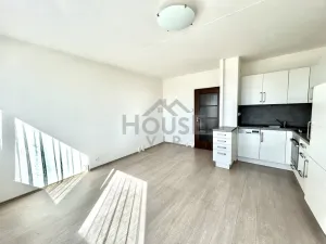 Prodej bytu 2+kk, Praha - Černý Most, Kpt. Stránského, 44 m2