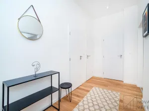 Pronájem bytu 2+kk, Praha - Žižkov, Žerotínova, 47 m2
