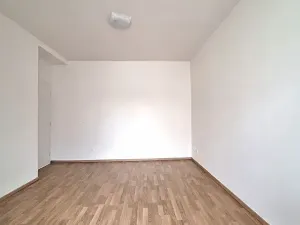 Pronájem bytu 2+1, Praha - Smíchov, Podbělohorská, 41 m2