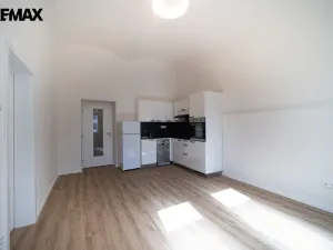 Pronájem bytu 2+kk, Praha - Libeň, Novákových, 44 m2