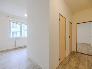 Pronájem bytu 1+1, Frýdek-Místek, Jana Švermy, 38 m2