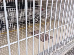 Pronájem garážového stání, Liberec, Hedvábná, 16 m2