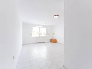 Pronájem bytu 1+kk, Olomouc, U stadionu, 33 m2