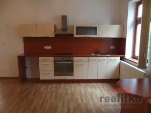 Pronájem bytu 1+kk, Opava - Předměstí, Kasárenská, 39 m2
