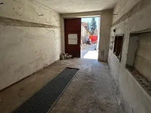 Pronájem garáže, Praha - Žižkov, Na Jarově, 22 m2