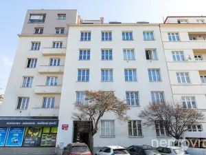 Prodej bytu 1+kk, Praha - Vršovice, Sportovní, 34 m2