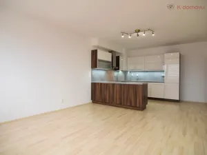 Pronájem bytu 3+kk, Brno - Líšeň, Houbalova, 72 m2
