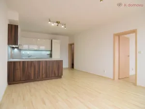 Pronájem bytu 3+kk, Brno - Líšeň, Houbalova, 72 m2