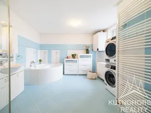 Prodej komerční nemovitosti, Kutná Hora, Zvěřinova, 318 m2