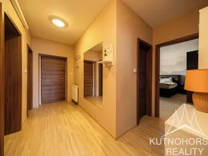 Prodej komerční nemovitosti, Kutná Hora, Zvěřinova, 318 m2