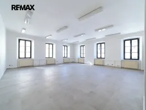 Prodej obchodního prostoru, Králíky, 5. května, 519 m2