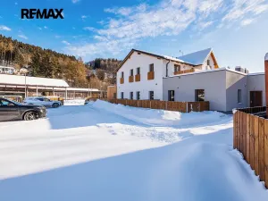 Prodej bytu 2+kk, Svoboda nad Úpou, Nádražní, 56 m2