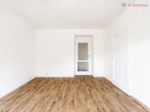 Pronájem bytu 2+1, Zlín, Prlovská, 51 m2