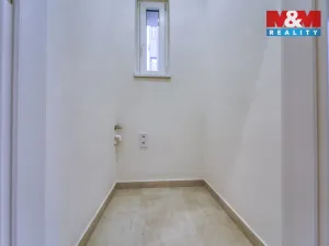 Pronájem bytu 2+kk, Plzeň - Jižní Předměstí, Klatovská třída, 68 m2