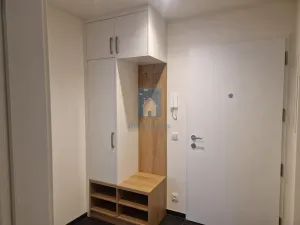 Pronájem bytu 2+kk, Praha, Maroldova, 43 m2