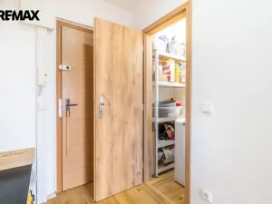 Prodej bytu 2+kk, Praha - Chodov, Brandlova, 45 m2