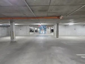 Pronájem garážového stání, Plzeň, Rejskova, 15 m2