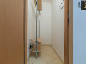 Pronájem bytu 2+kk, Praha - Modřany, Semická, 53 m2
