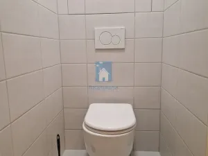 Pronájem bytu 4+1, Praha, Chalabalova, 96 m2