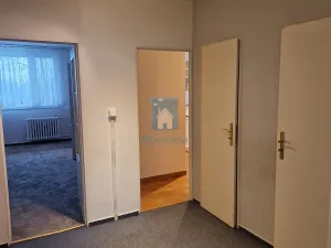 Pronájem bytu 4+1, Praha, Chalabalova, 96 m2