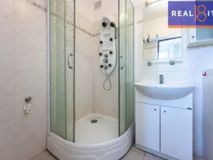 Prodej bytu 3+1, Praha, Jasmínová, 77 m2