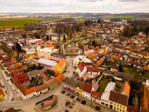 Prodej obchodního prostoru, Kardašova Řečice, nám. J. Hrubého, 550 m2