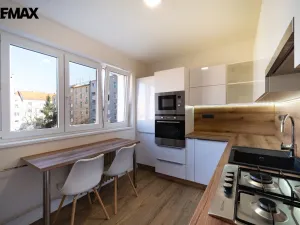 Pronájem bytu 2+1, Praha - Strašnice, Mrštíkova, 67 m2