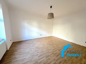 Pronájem bytu 1+1, Děčín, Škroupova, 44 m2