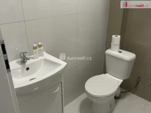 Pronájem atypického bytu, Praha - Běchovice, Podnikatelská, 14 m2