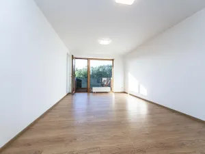 Pronájem bytu 1+kk, Slaný, Lázeňská, 35 m2