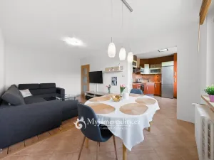 Prodej bytu 4+1, Práče, 87 m2