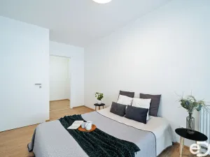 Prodej bytu 2+kk, Praha - Hrdlořezy, Mezilehlá, 65 m2
