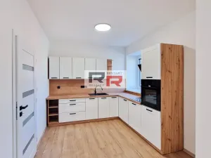 Pronájem bytu 2+kk, Šternberk, Uničovská, 75 m2