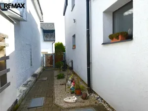 Prodej rodinného domu, Karlovy Vary - Stará Role, Slezská, 179 m2