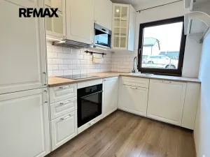 Pronájem rodinného domu, Králův Dvůr, Větrná, 80 m2