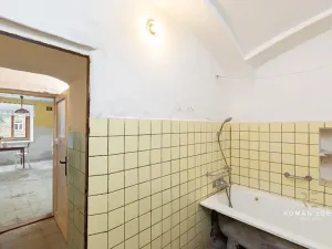 Prodej vícegeneračního domu, Chotiněves, 495 m2