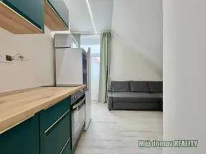 Pronájem bytu 2+kk, Praha - Žižkov, Na Jarově, 35 m2