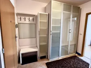 Pronájem bytu 1+kk, Praha - Modřany, Vorařská, 41 m2