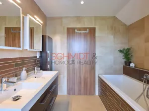 Prodej rodinného domu, Hustopeče, Gen. Peřiny, 201 m2