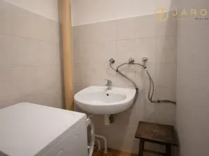 Pronájem bytu 1+kk, Perštejn, Hlavní, 20 m2