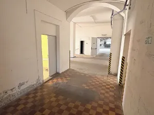 Pronájem skladu, Trutnov, Tovární, 1610 m2