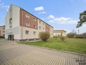 Prodej bytu 1+1, Rybitví, Činžovních domů, 30 m2