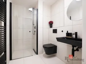 Pronájem bytu 1+kk, Praha - Vršovice, Krymská, 25 m2