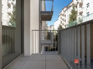 Pronájem bytu 1+kk, Praha - Vršovice, Krymská, 25 m2