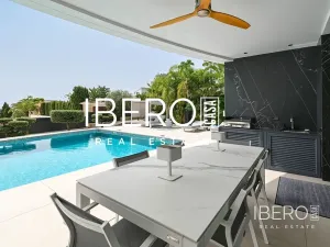 Prodej rodinného domu, Moraira, Španělsko, 350 m2