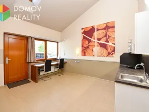 Pronájem bytu 2+kk, Králův Dvůr, Obchodní, 42 m2