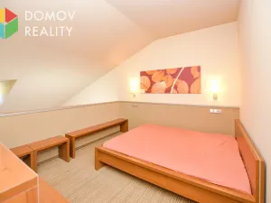 Pronájem bytu 2+kk, Králův Dvůr, Obchodní, 42 m2