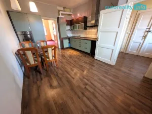 Pronájem bytu 2+kk, Plzeň, Dobrovského, 49 m2