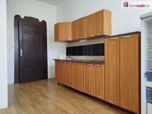 Pronájem bytu 1+1, Karlovy Vary - Stará Role, Javorová, 37 m2