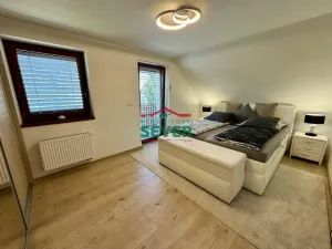 Prodej rodinného domu, Praha - Újezd nad Lesy, Novosibřinská, 220 m2